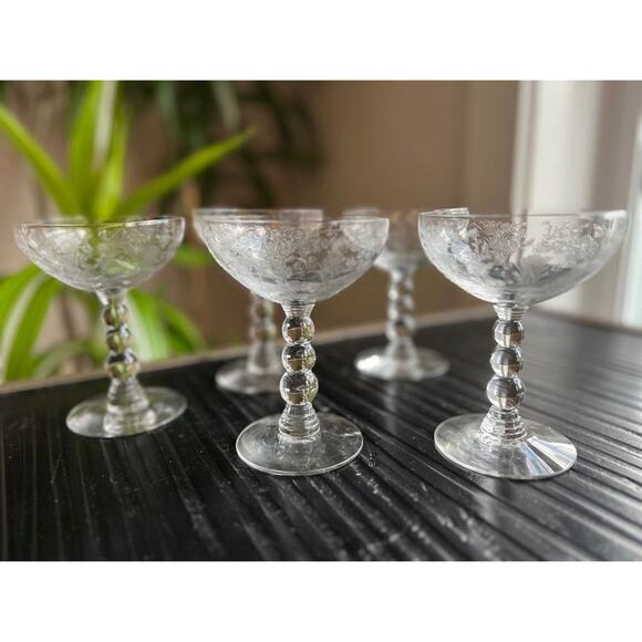 Set of 5 Duncan Miller First love crystal etched champagne sherbet glasses - Picture 3 of 5